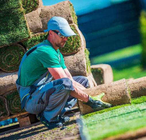 landscaping worker landscaping worker